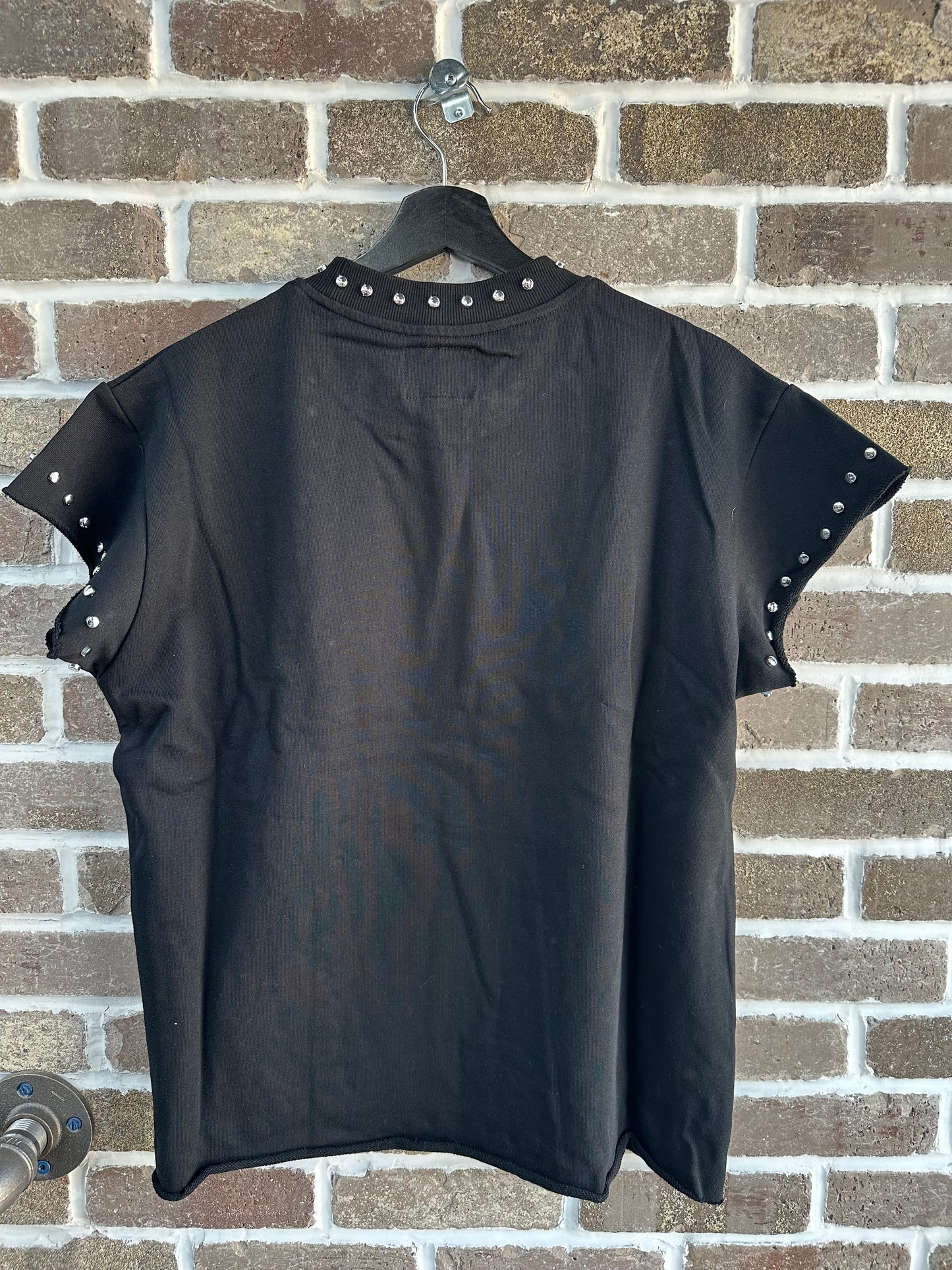 Floor914 Crimson Skull Cut Off Black