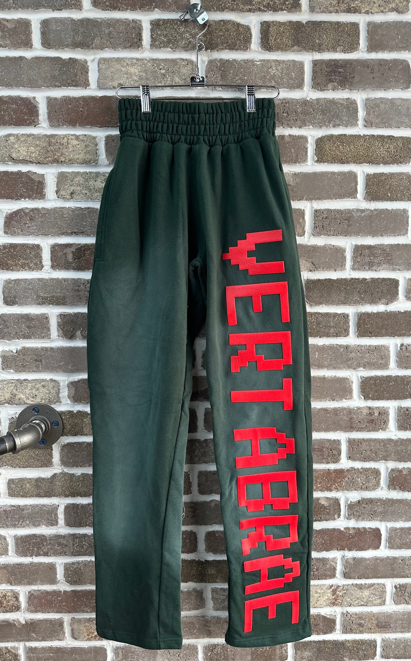 Vertabrae Green/Red Sweatpants