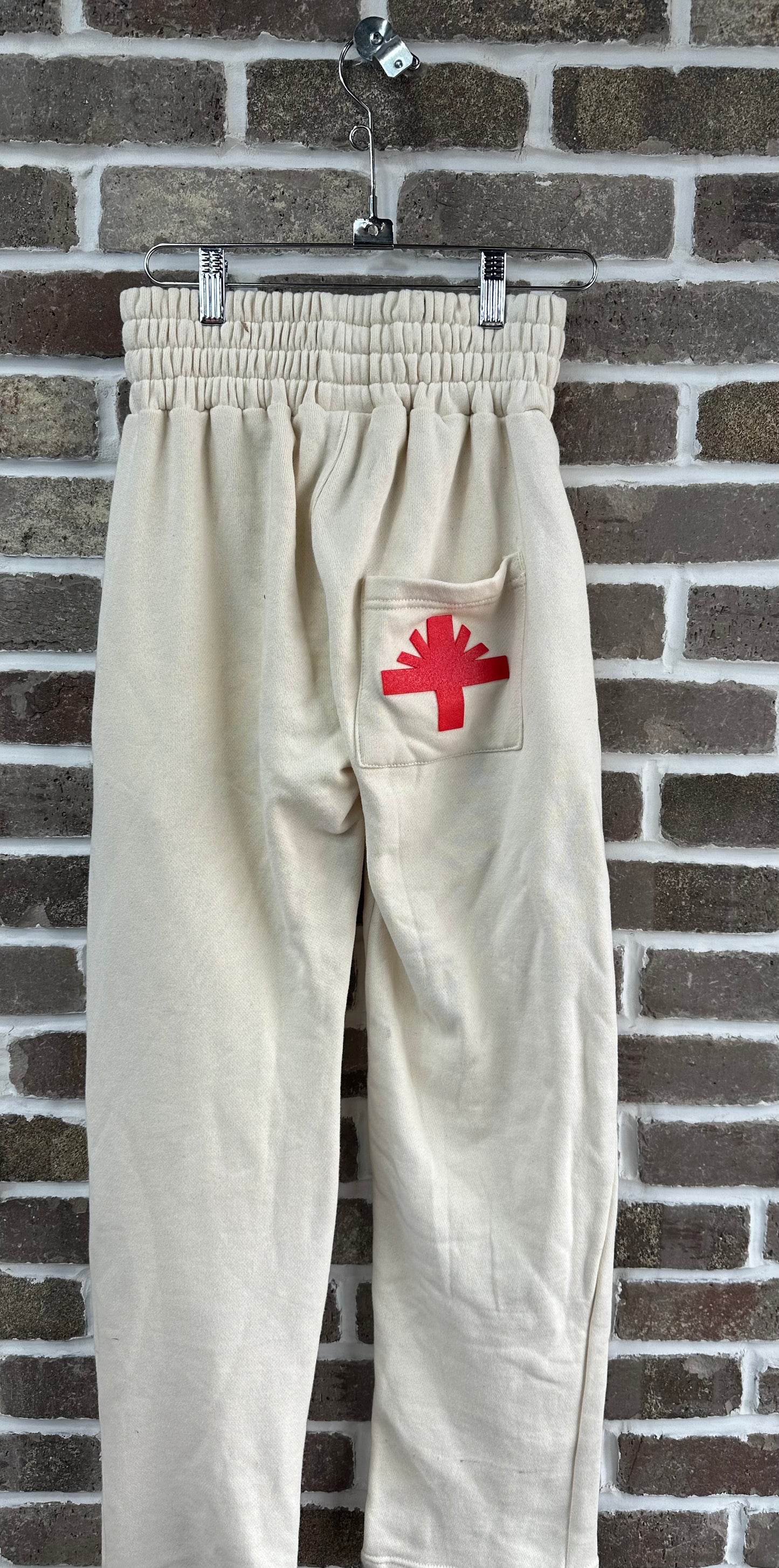 Vertabrae Cream/Red Sweatpants