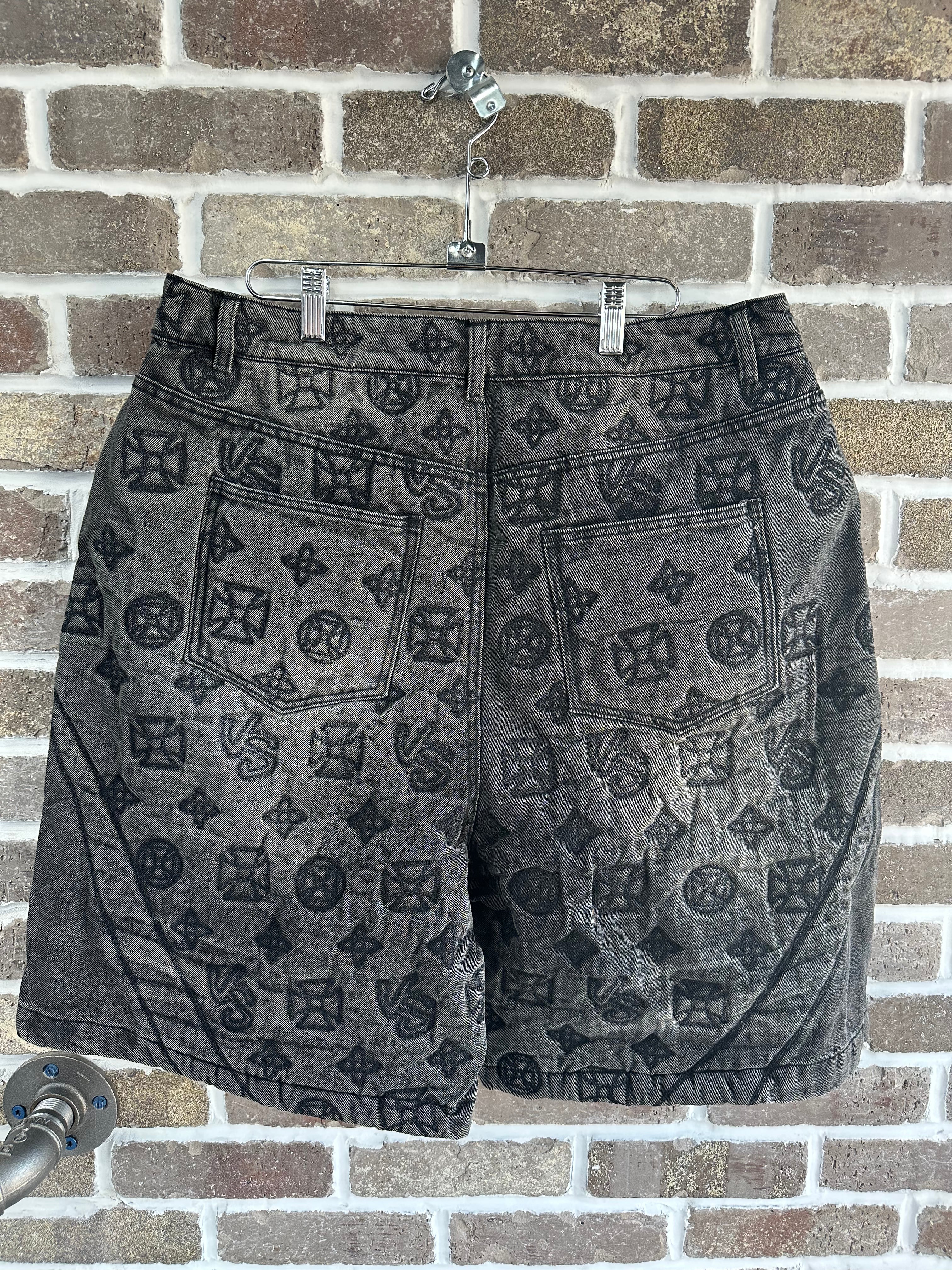 Vale Forever Black Spade Jorts
