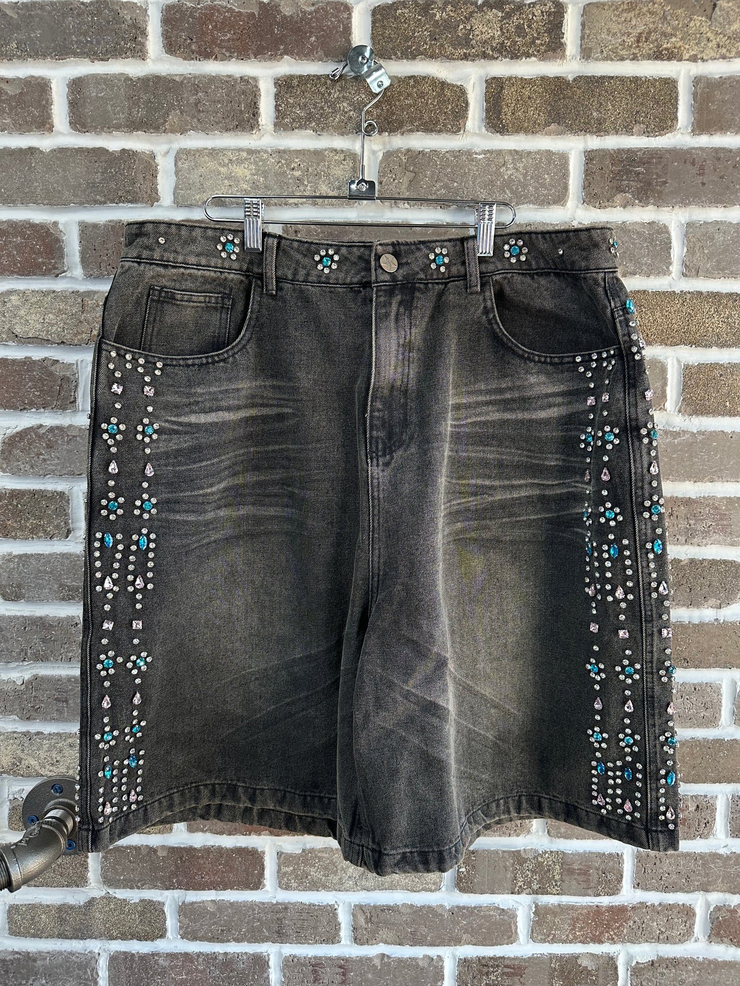 Vale Forever Candy Jorts Black