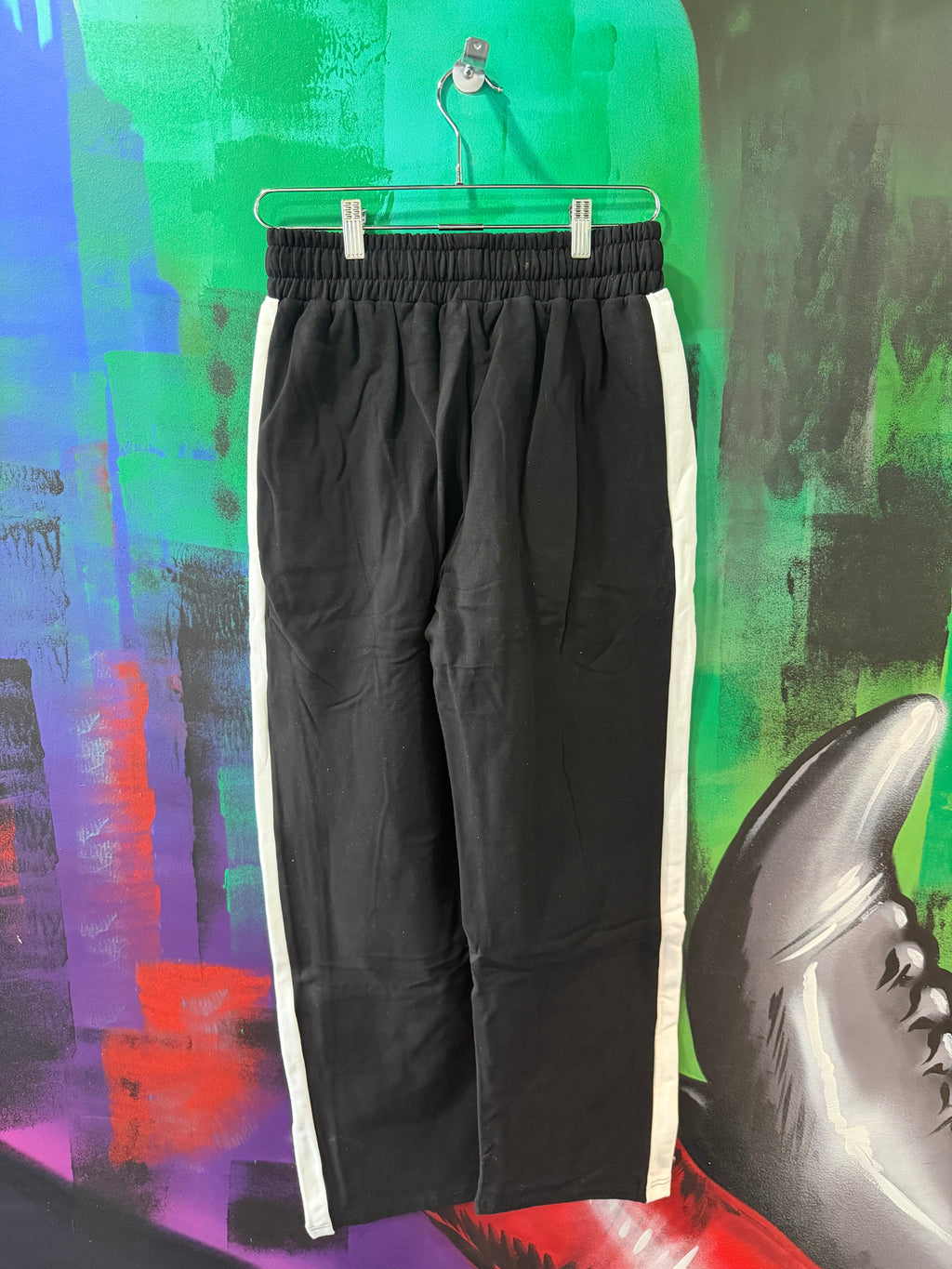 Mixed Emotion Black Quarter Pants