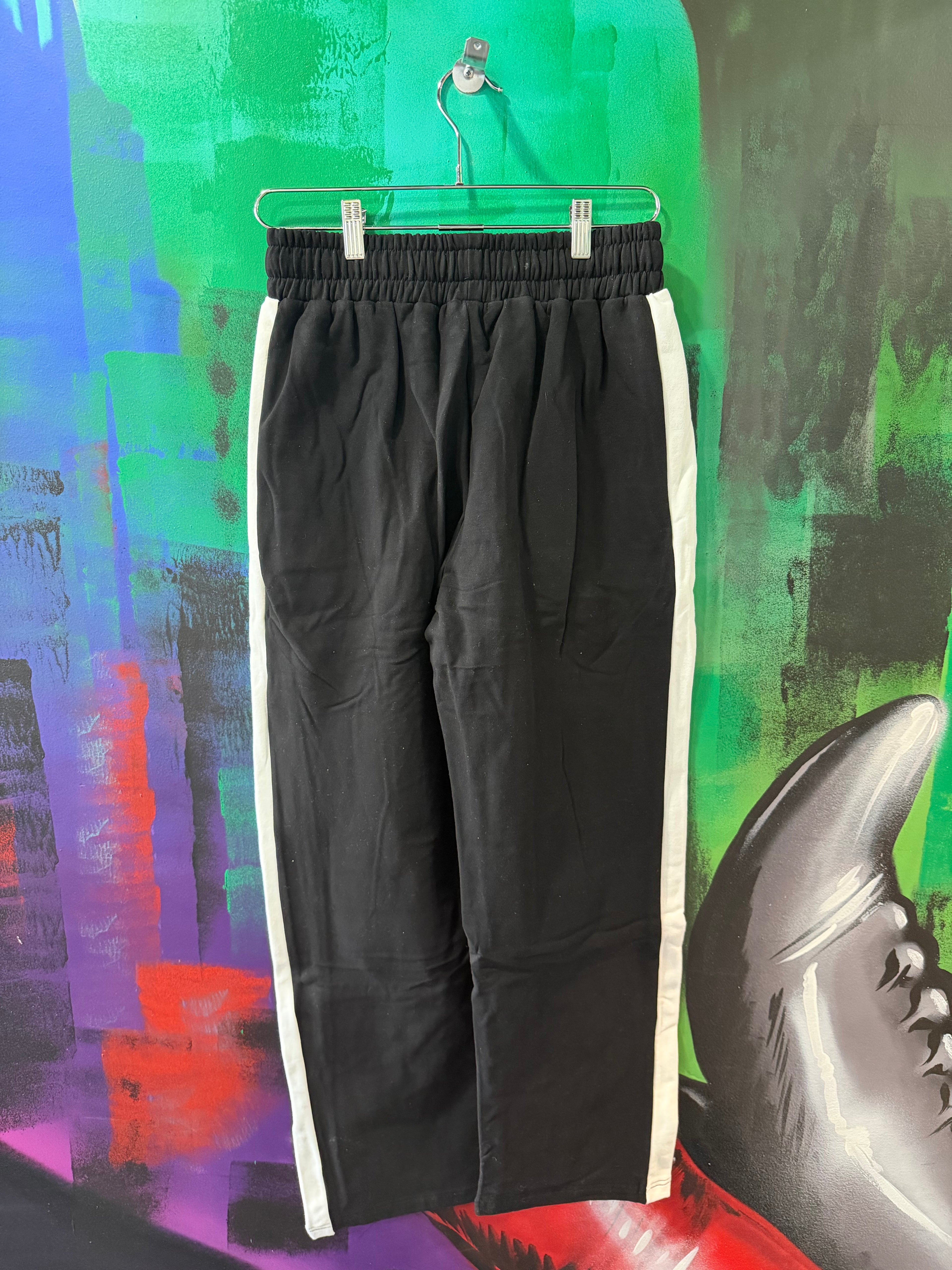 Mixed Emotion Black Quarter Pants