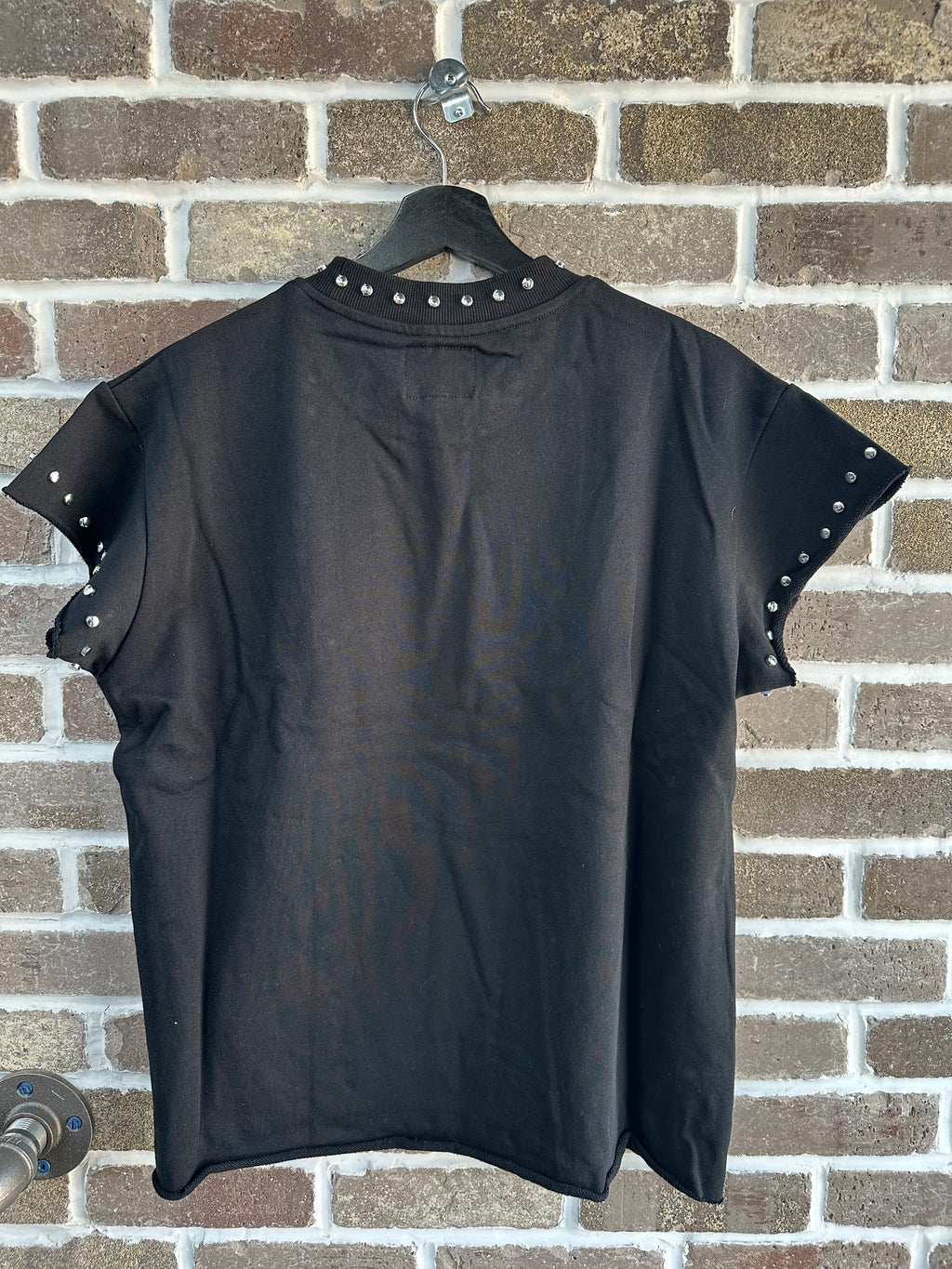 Floor914 Crimson Skull Cut Off Black