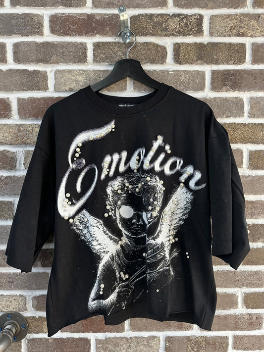 Mixed Emotion Black Pearl Cropped Tee