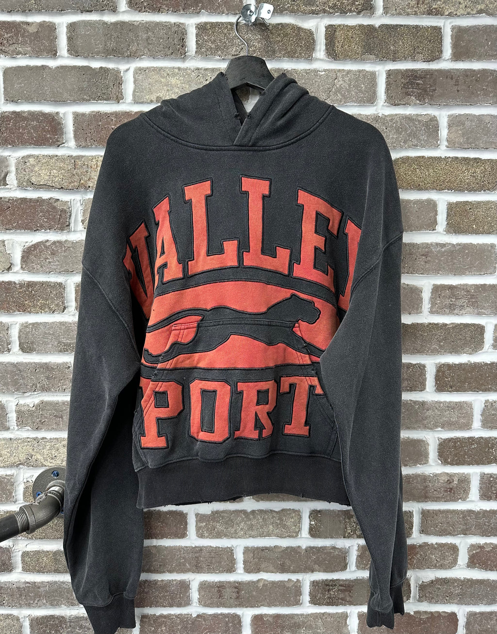 Vale Forever Black Crest Pullover Hoodie