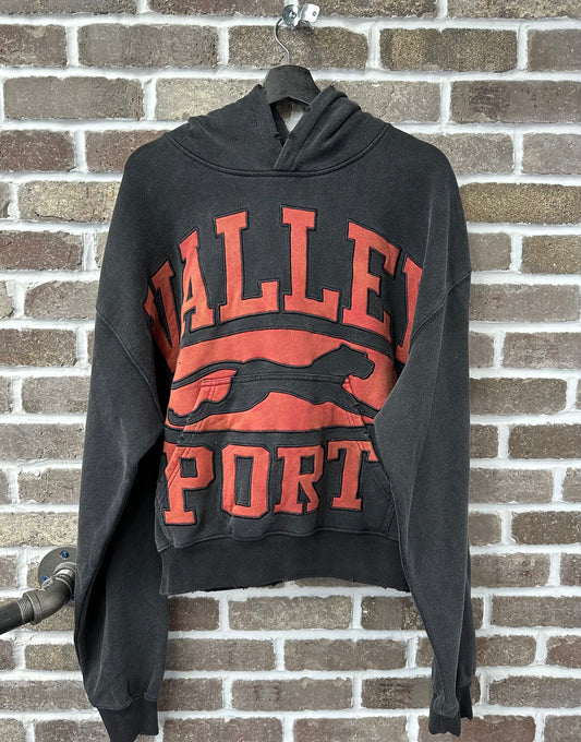 Vale Forever Black Crest Pullover Hoodie