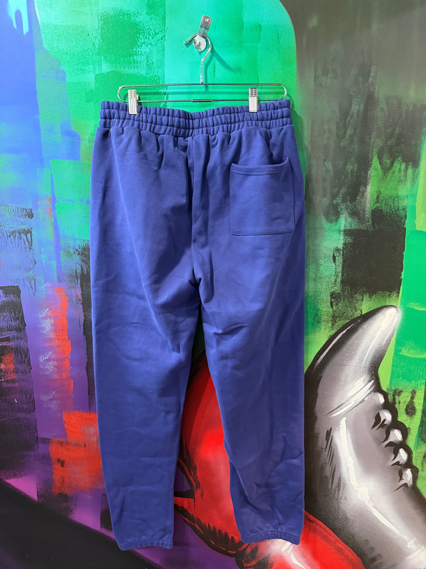 Lost Intricacy Patch Navy & Pink Sweatpants