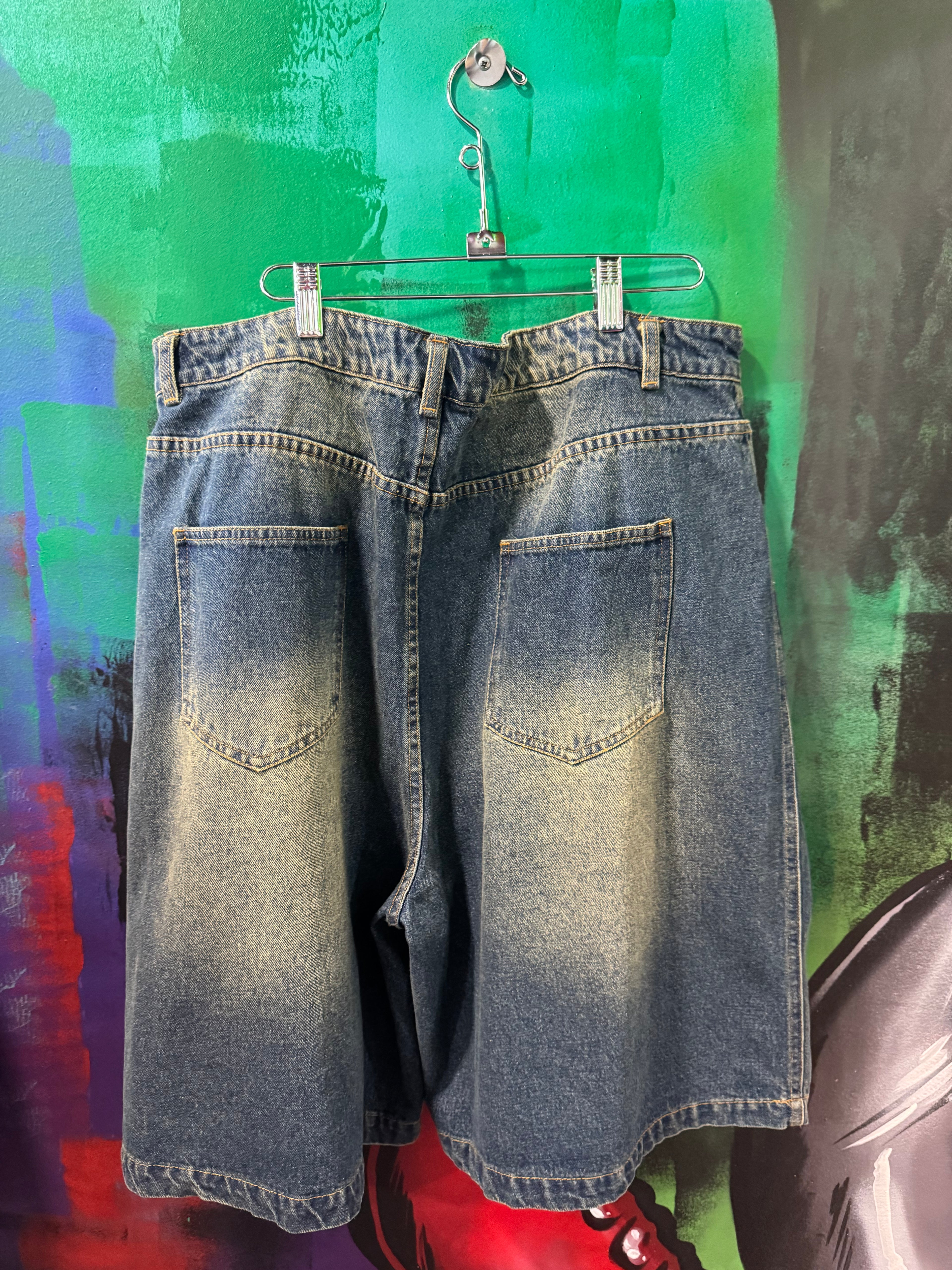 Vale Forever Skittles Patch Jean Jorts