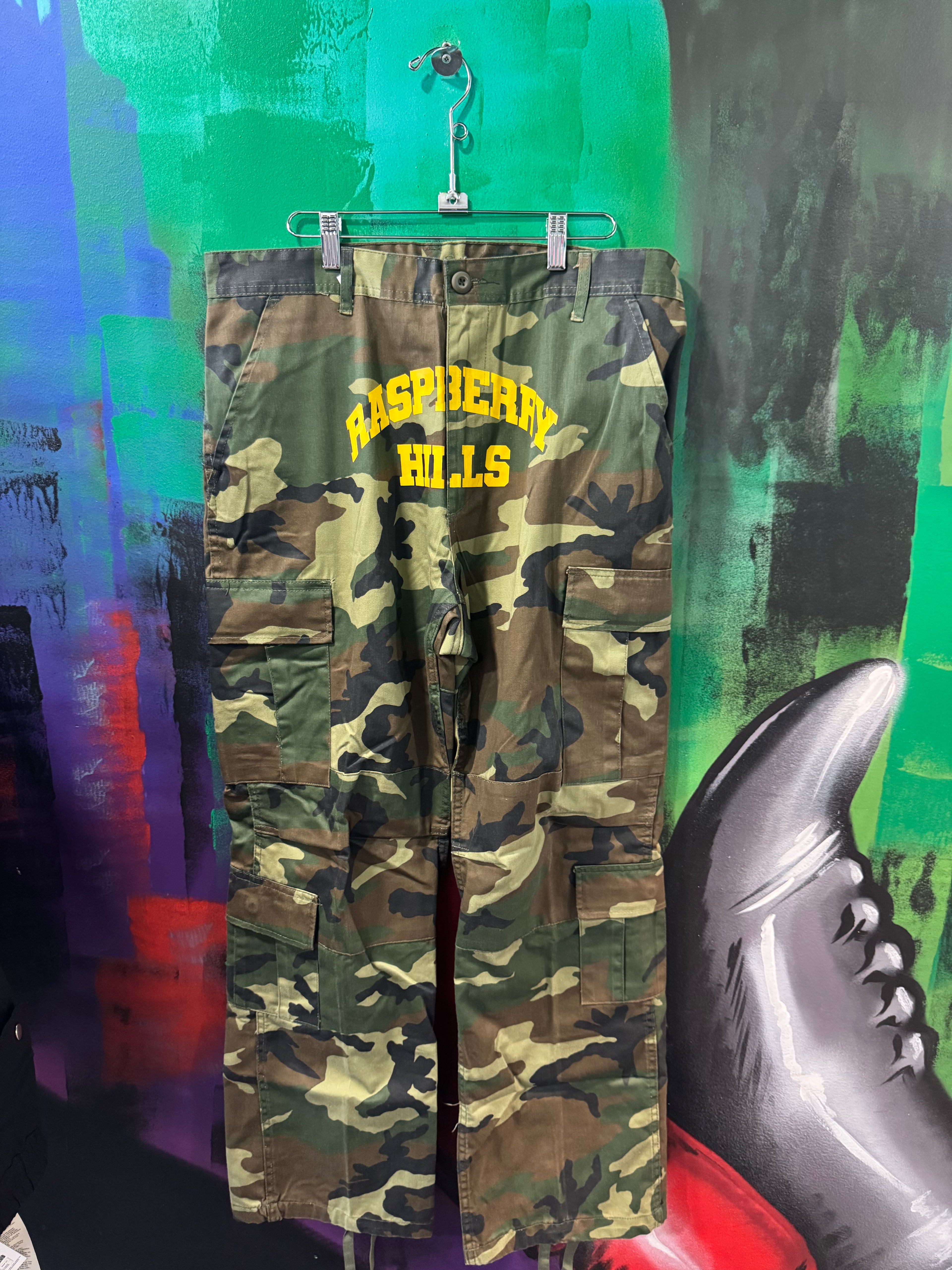 GV Gallery Army Cargo Camo Pants
