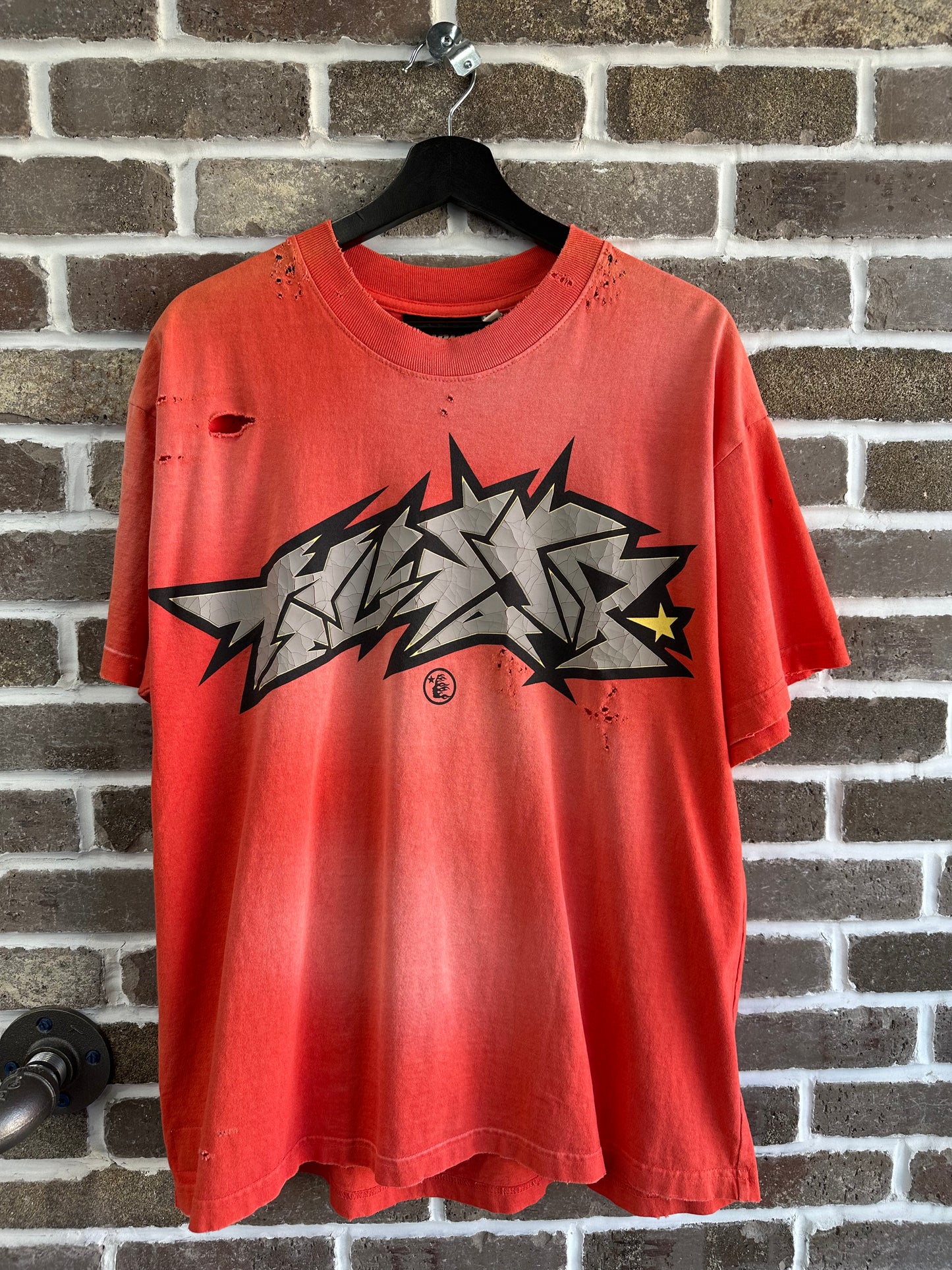 Hellstar Cracked Logo Distress Tee Red